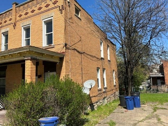 Property Photo:  3134-3136 Huxley St  PA 15204