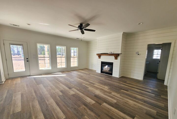 Property Photo:  107 Stornoway Drive  GA 31763 