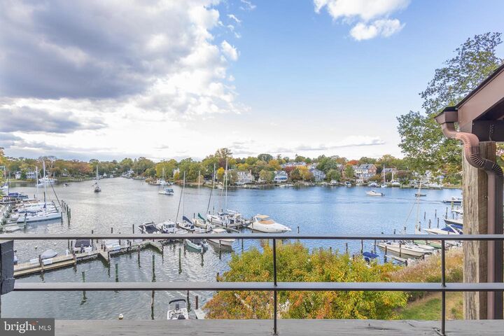 Property Photo:  4 President Point Drive A3  MD 21403