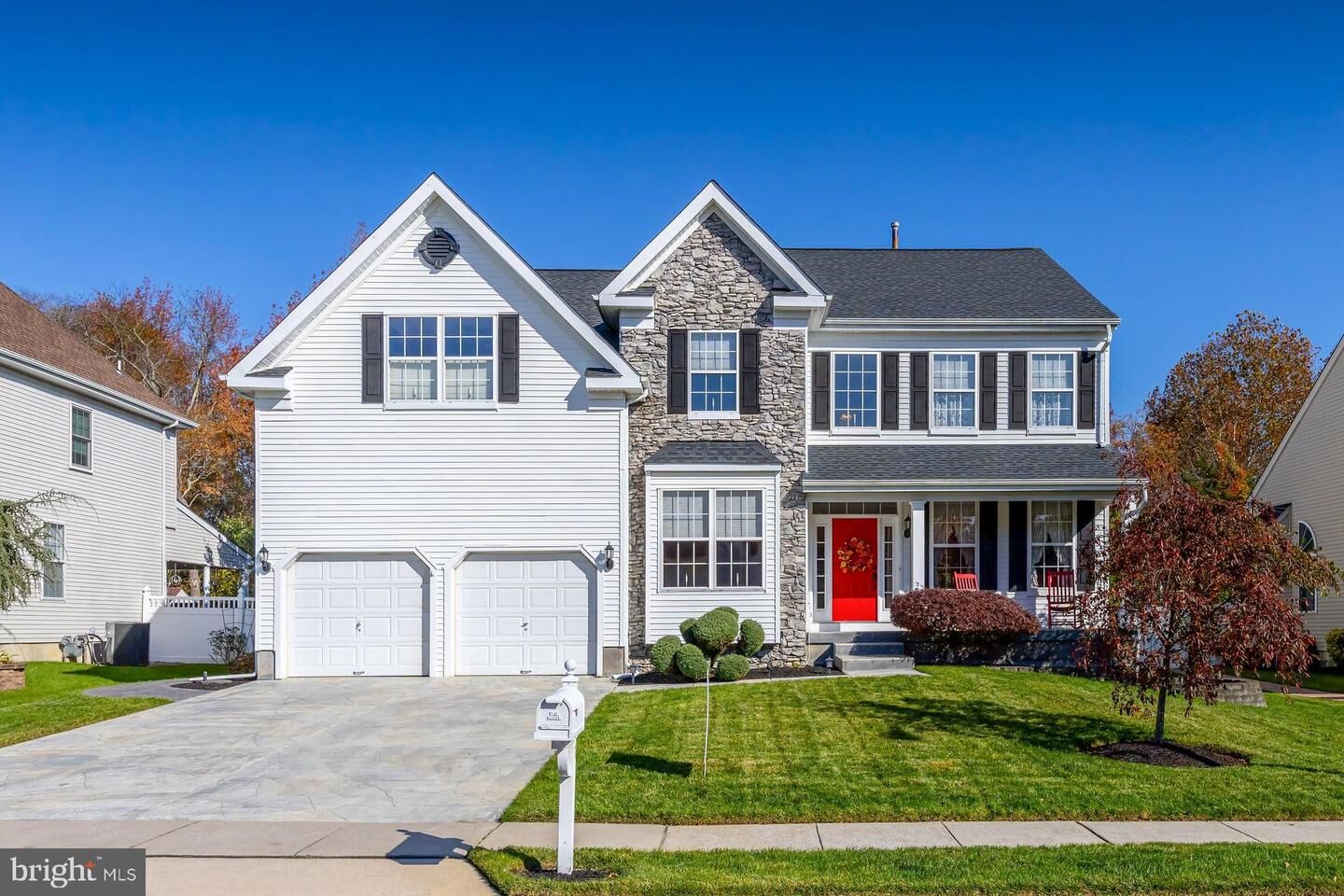 Property Photo:  7 Danbury Lane  NJ 08080 