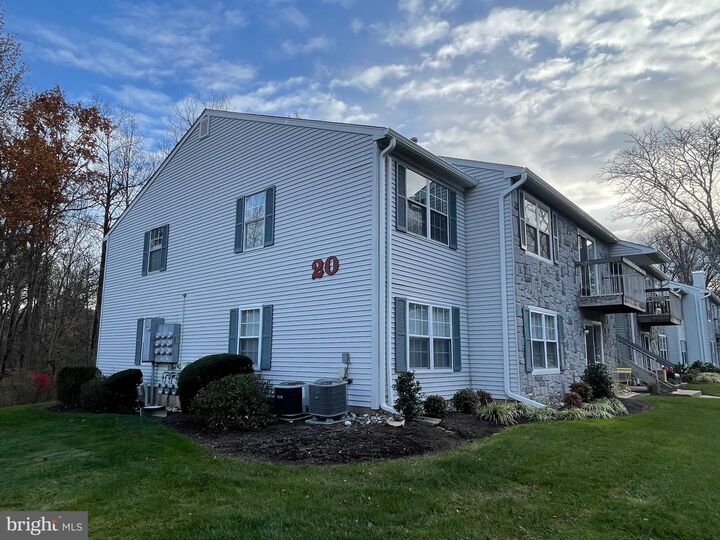 Property Photo:  15 Coral Tree Court  NJ 08648 