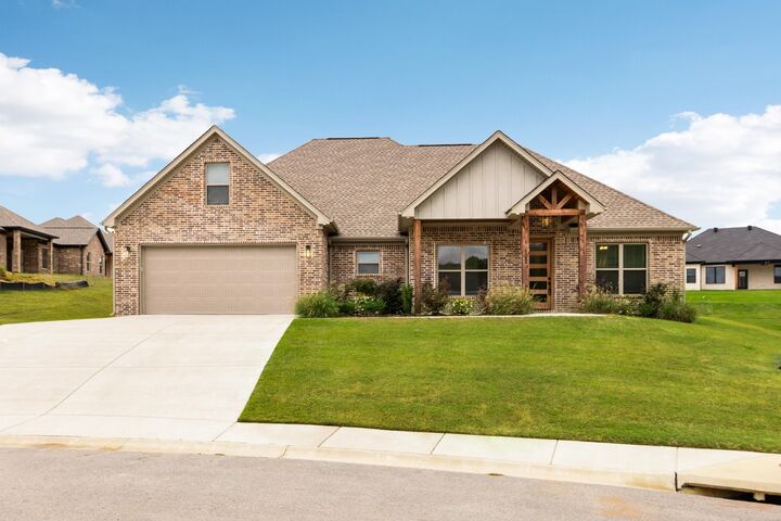 Property Photo: 102 Red Crest Cove AR 72015