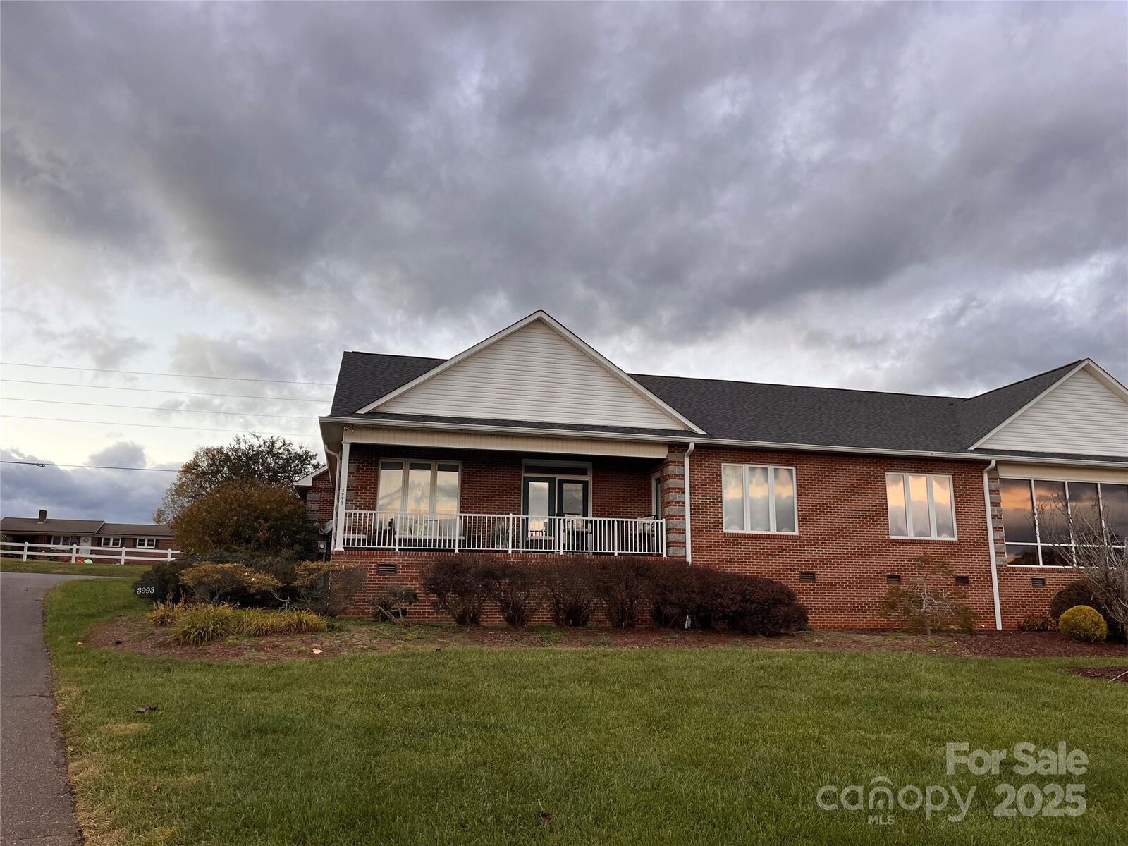 Property Photo:  3993 Palmer Circle  NC 28655
