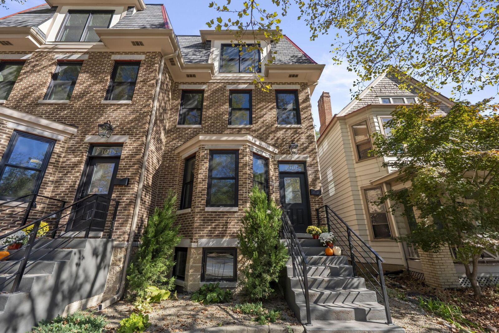 Property Photo:  1016 Neil Avenue  OH 43201 