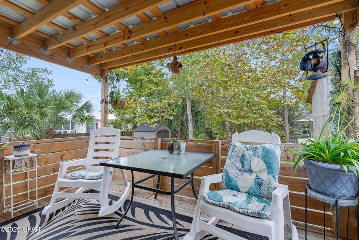 Property Photo:  6724 Sunrise Drive  FL 32407 