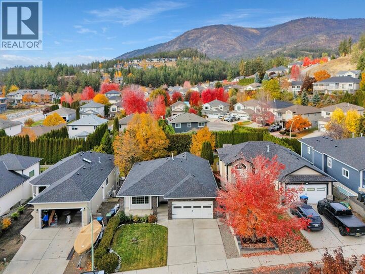 2077 Rosefield Drive  West Kelowna BC V1Z 3Y8 photo