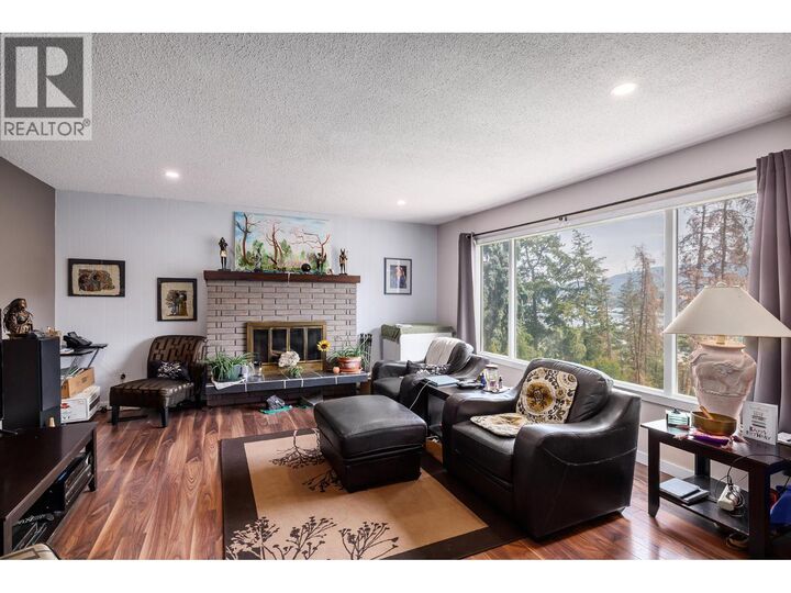 Property Photo: 11175 Pretty Road BC V4V 1H6