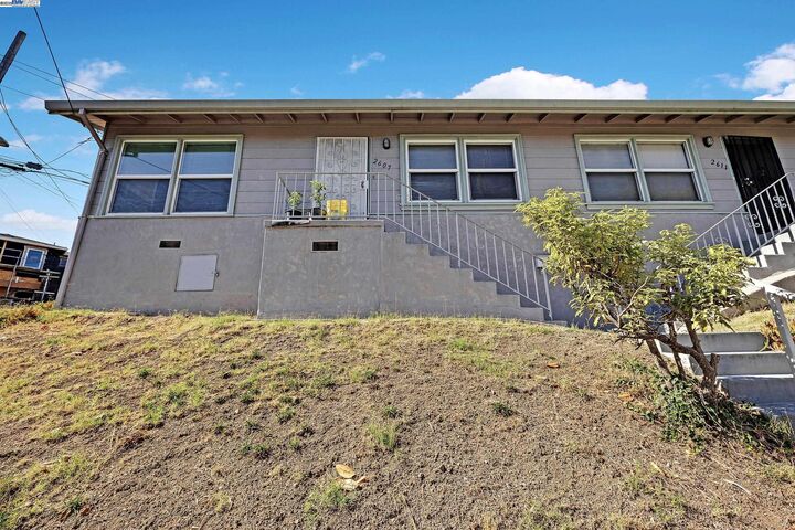 Property Photo:  2607 23rd Ave  CA 94606 