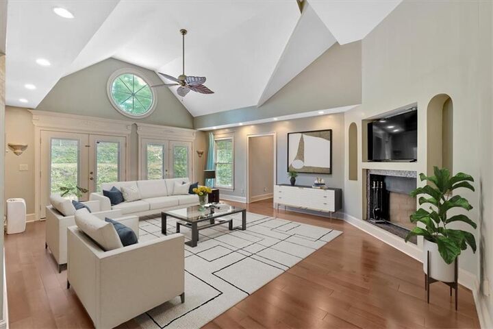 Property Photo: 2 Stonebrook Drive GA 30165