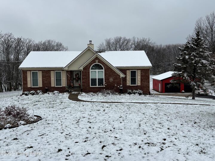 Property Photo: 641 Cross Keys Rd KY 40065