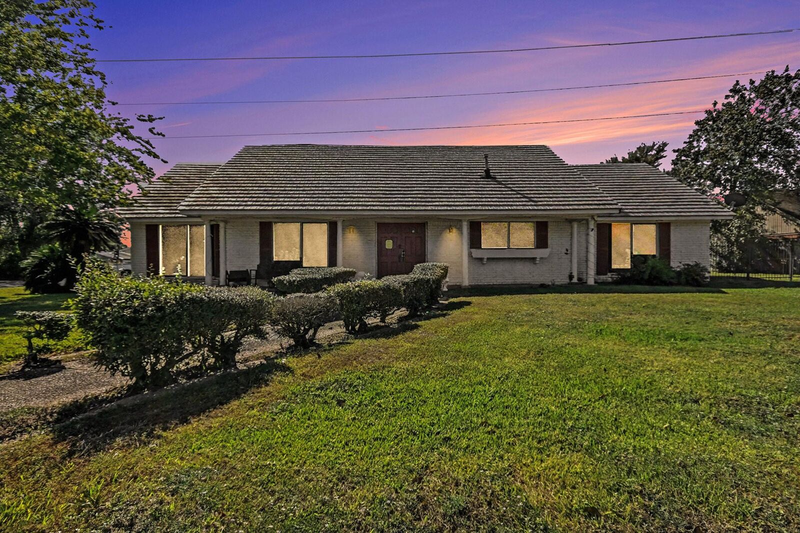 Property Photo:  5001 Glenhaven Drive  TX 77521 