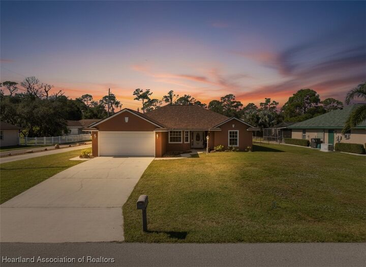 Property Photo: 3607 Westminster Road R FL 33875