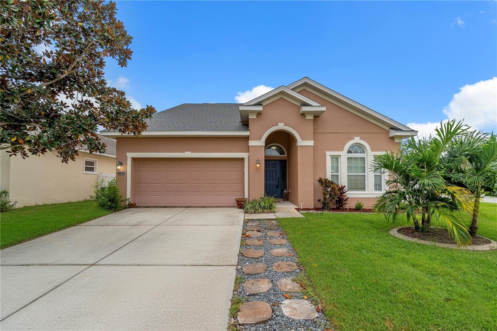 Property Photo:  7800 Stoney Hill Drive  FL 33545 