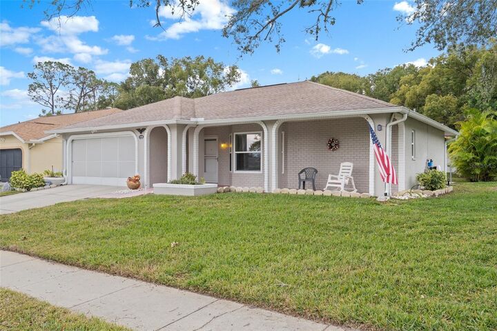 Property Photo:  8130 Merrimac Drive  FL 34668 