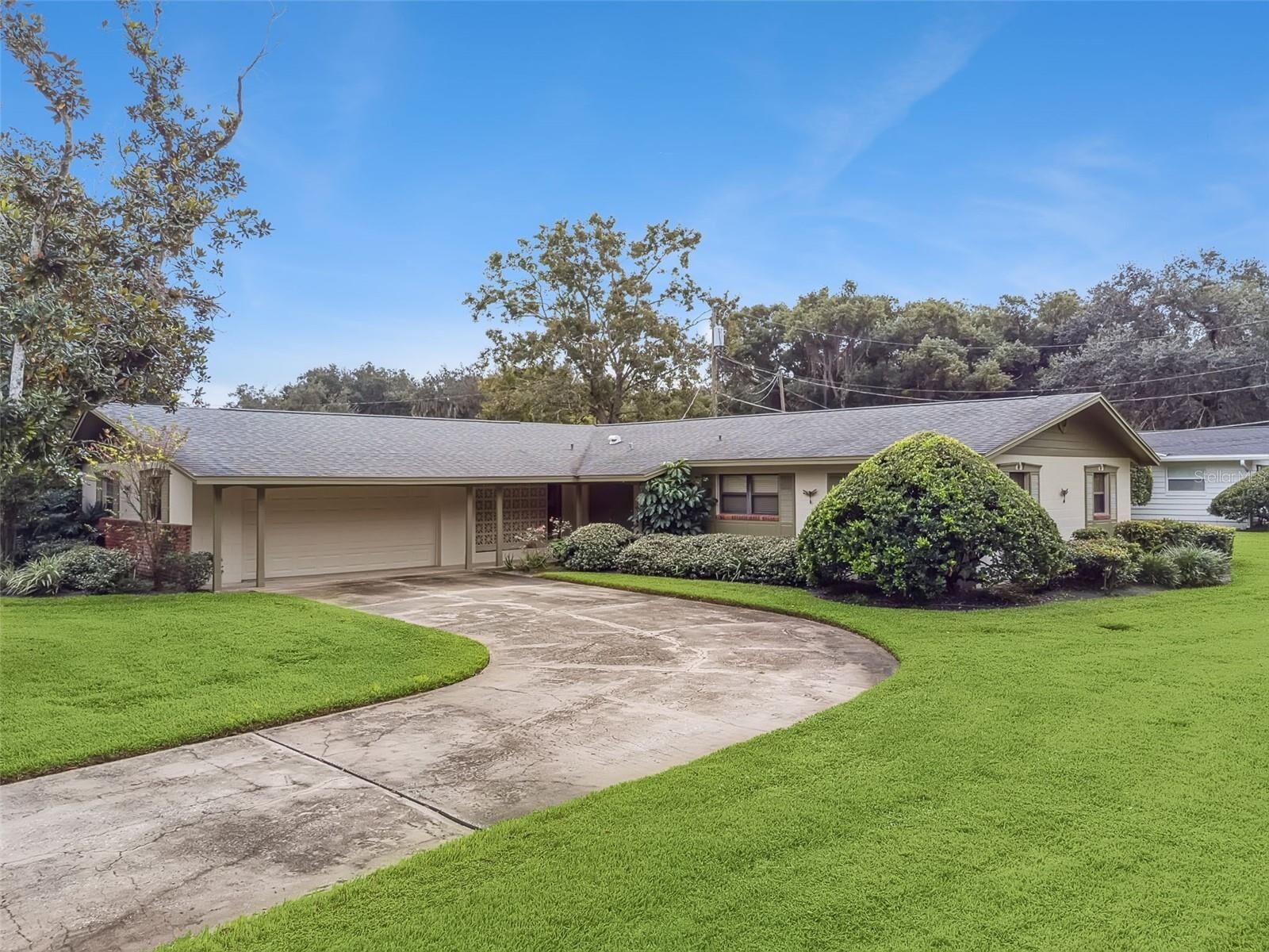 Property Photo:  2303 Washington Avenue  FL 32771
