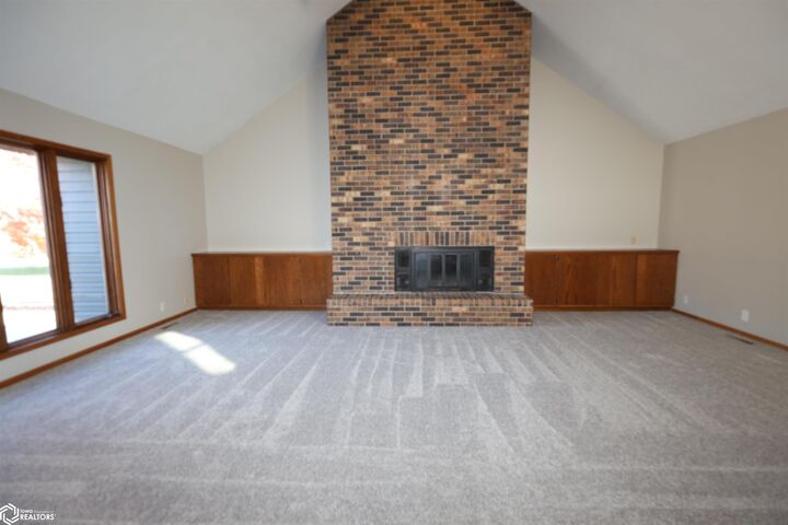 Property Photo: 612 Westwood Drive IA 50158
