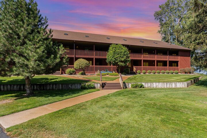 Property Photo:  331 Lakeview Drive #8  MI 48467 