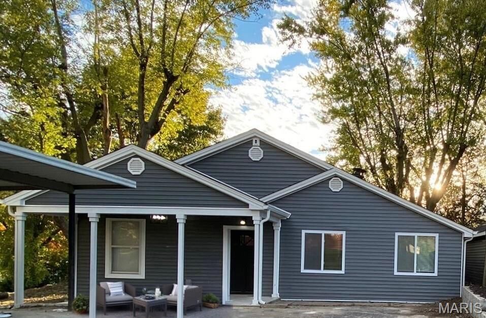 Property Photo:  2111 W Randolph Street  MO 63301 