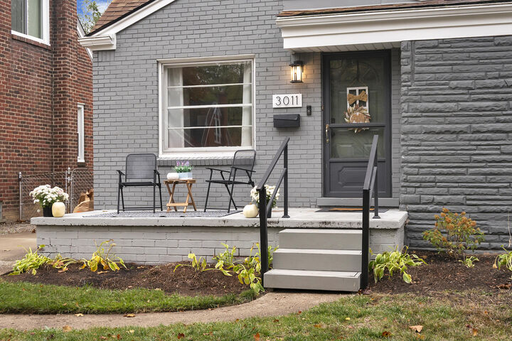 Property Photo:  3011 N Alexander Avenue  MI 48073
