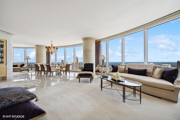 Property Photo:  401 N Wabash Avenue 48A  IL 60611