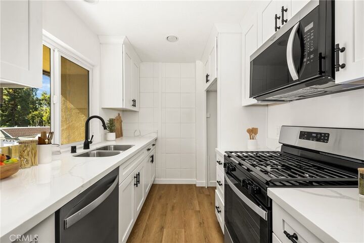 Property Photo:  23372 Caminito Andreta 147  CA 92653 