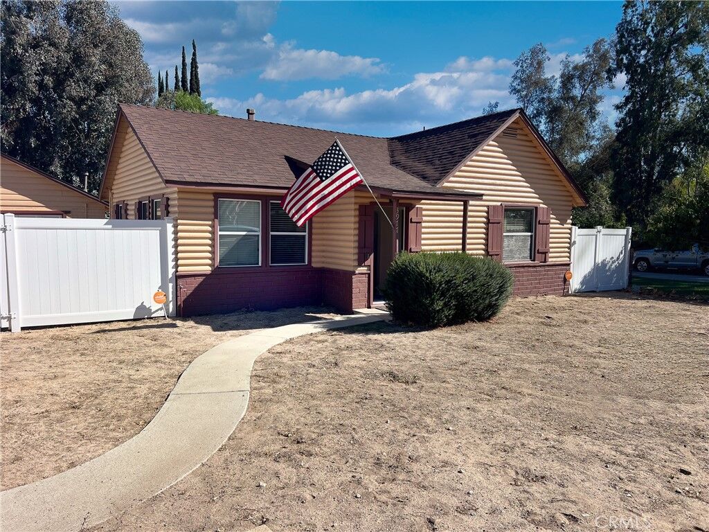 Property Photo:  3977 Acre Lane  CA 92539 
