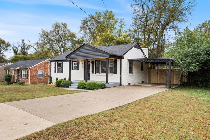 Property Photo:  2605 Deerfield Dr  TN 37208 