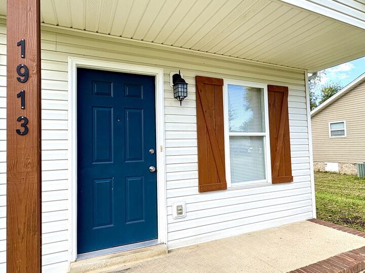 Property Photo:  1913 Timberline Cir  KY 42262