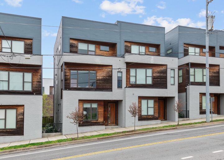 Property Photo:  530 28th Ave N  TN 37209 