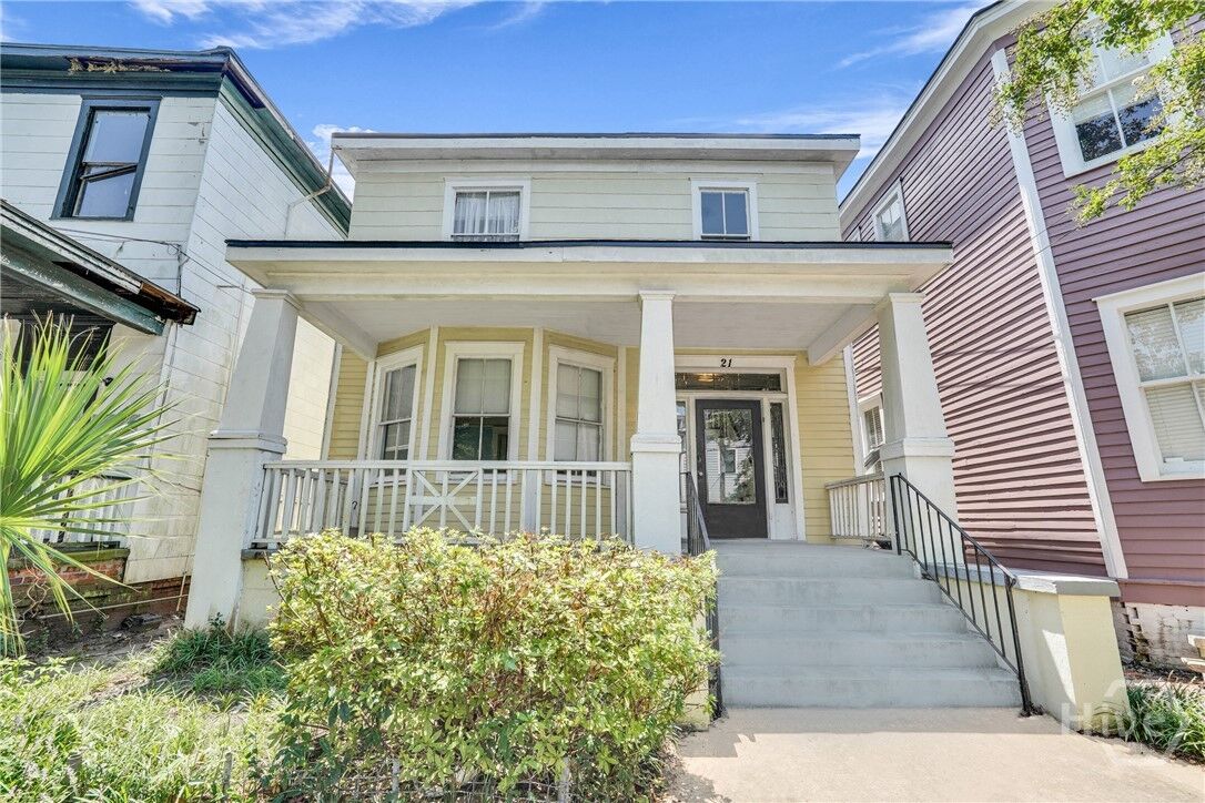 Property Photo:  21 Brady Street  GA 31401 
