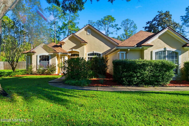 Property Photo:  1704 Hunters Ridge Road  FL 32003 