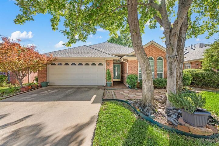 2220 Tiffany Glenn Court  Bedford TX 76021 photo