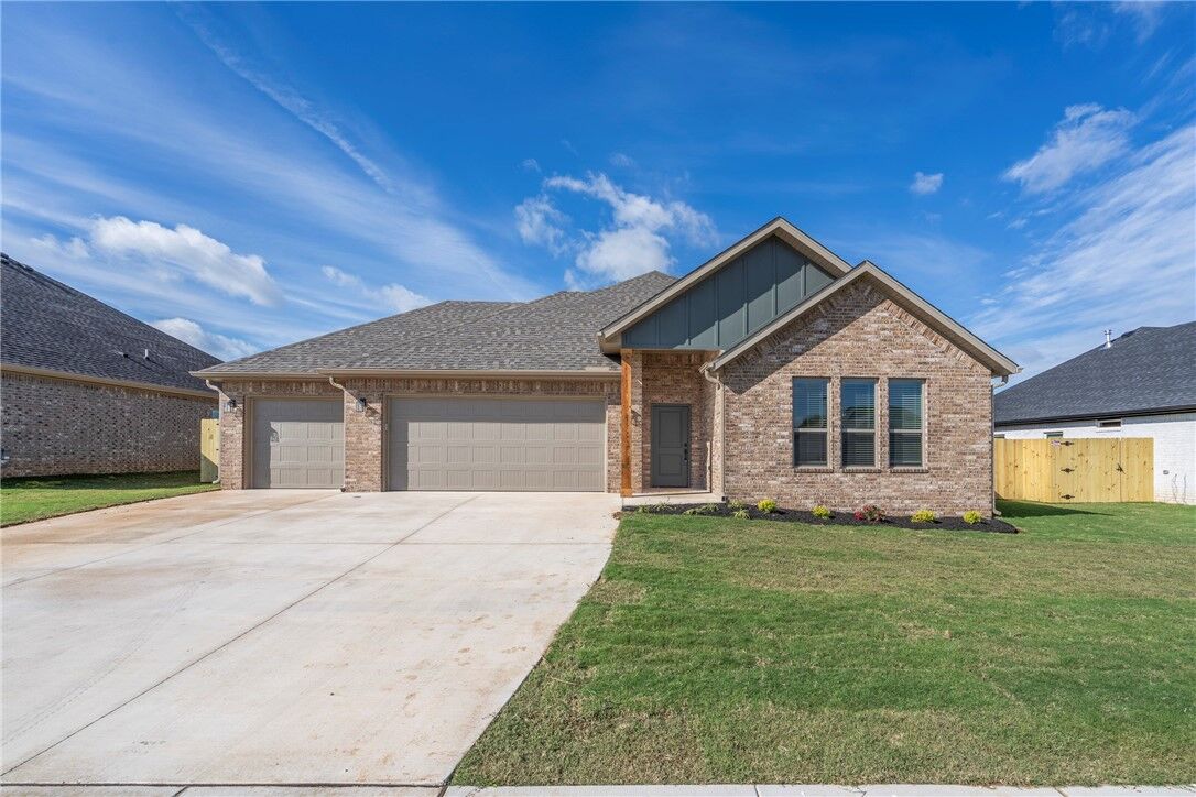 Property Photo: 99 N Banner Avenue AR 72730