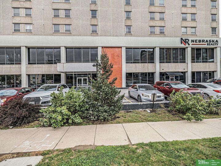 Property Photo:  105 N 31 Avenue 702  NE 68131 