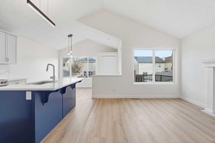 Photo de la propriété:  196 Copperstone Terrace SE  AB T2Z 0J5