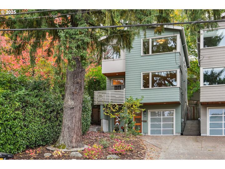 6216 SE Belmont St  Portland OR 97215 photo