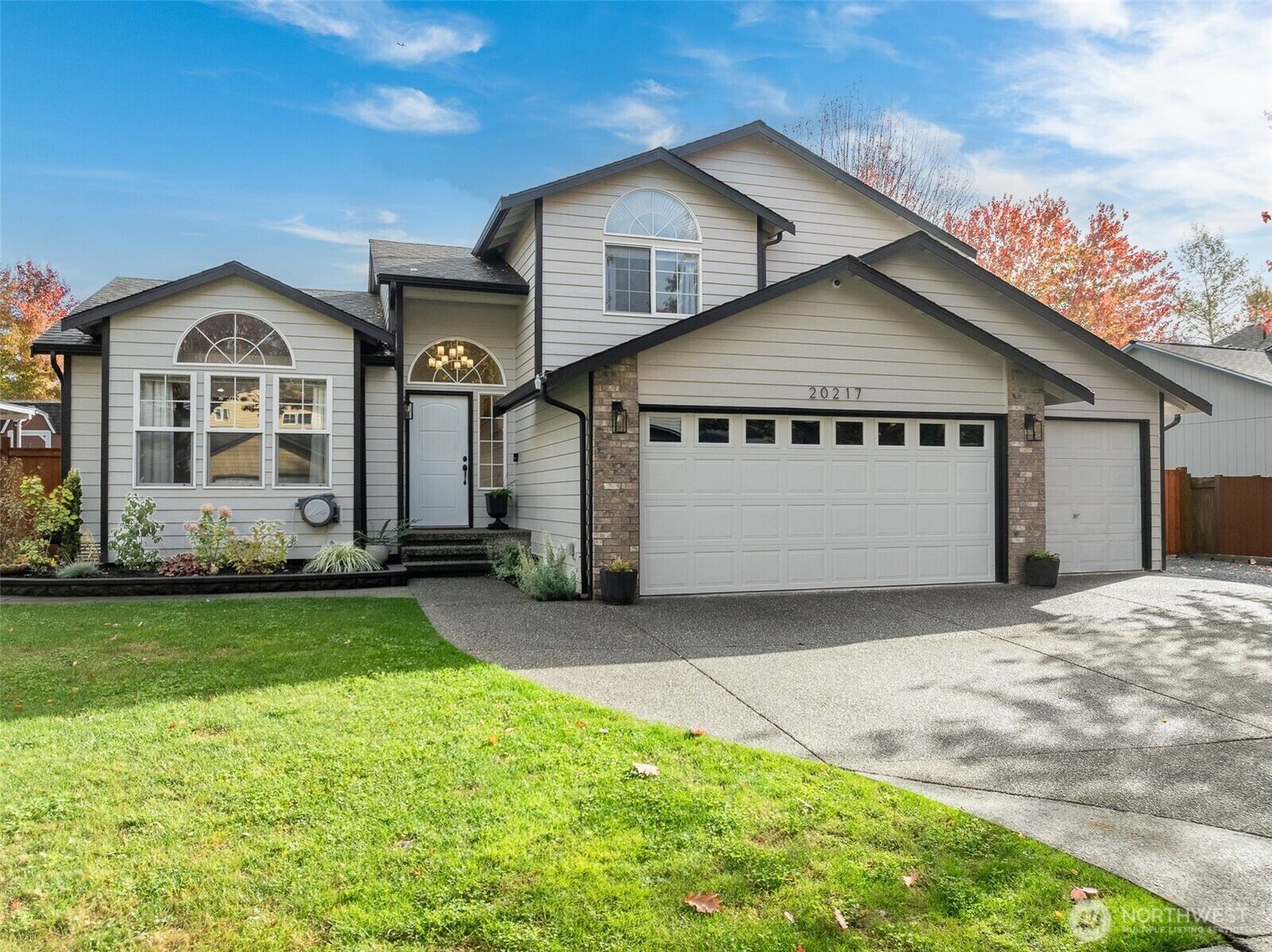 Property Photo: 20217 45th Drive NE WA 98223