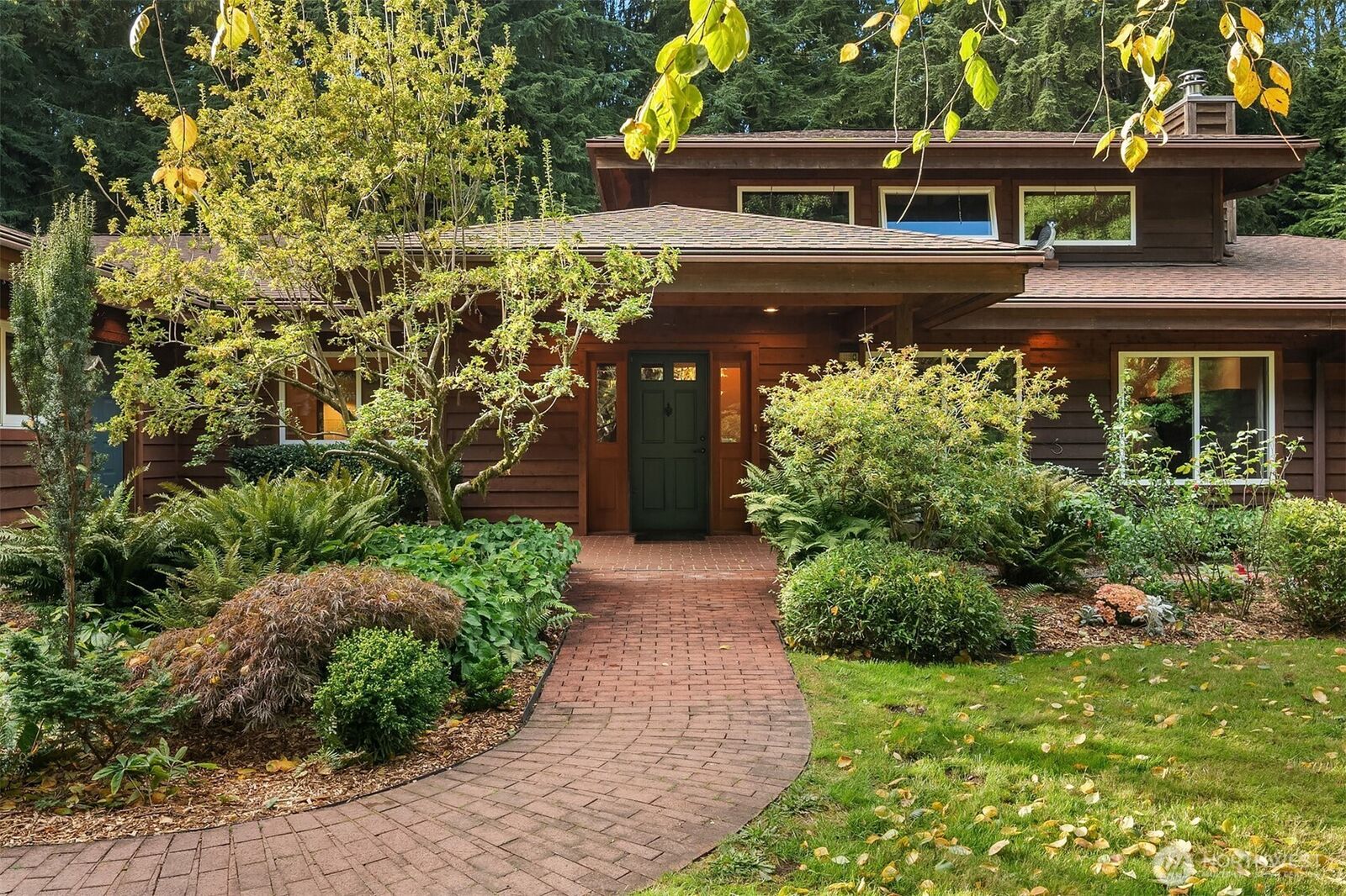 Property Photo: 27407 94th Avenue SW WA 98070