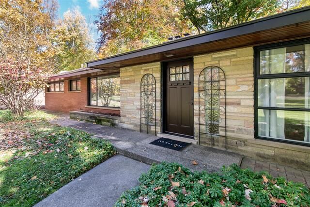 Property Photo: 16832 Bell Creek Lane MI 48154