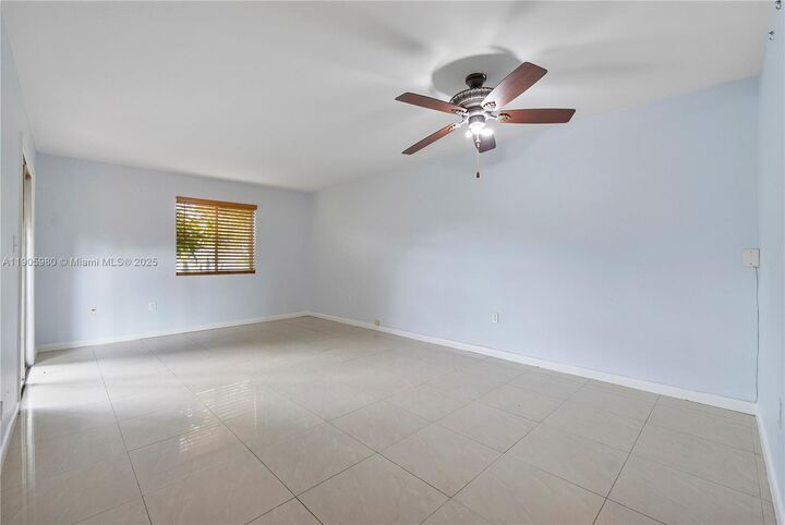 Property Photo:  6060 Forest Hill Blvd 103  FL 33415