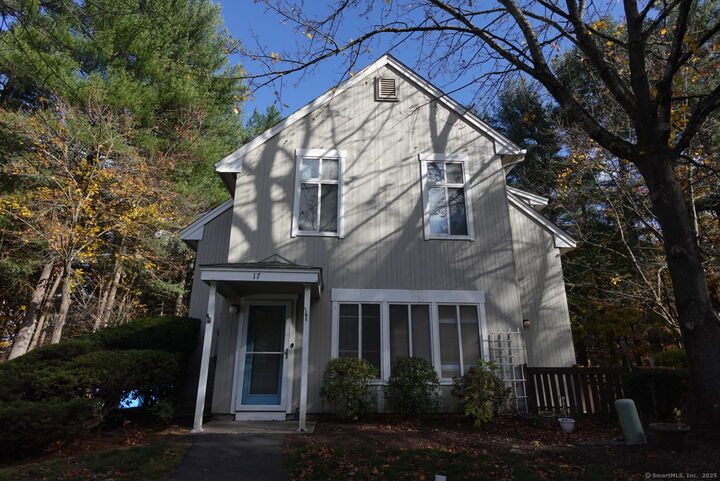 Property Photo: 17 Pepperidge Court 17 CT 06070