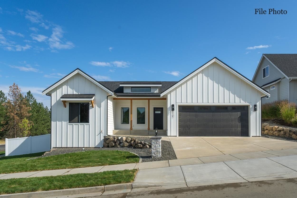 Property Photo:  146 Legacy Way  WA 99026 