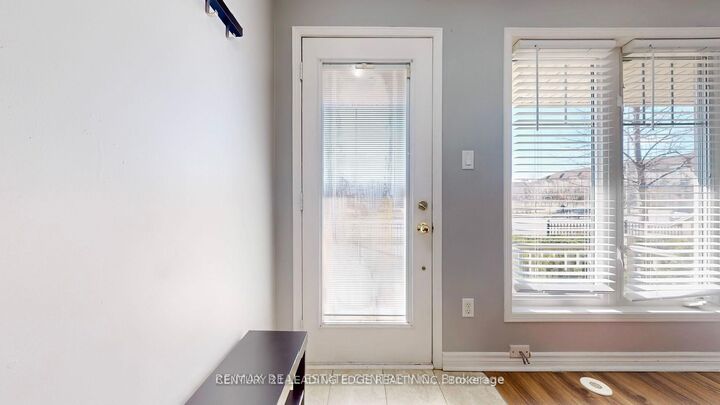 Photo de la propriété:  3335 Thomas Street 5  ON L5M 0P7