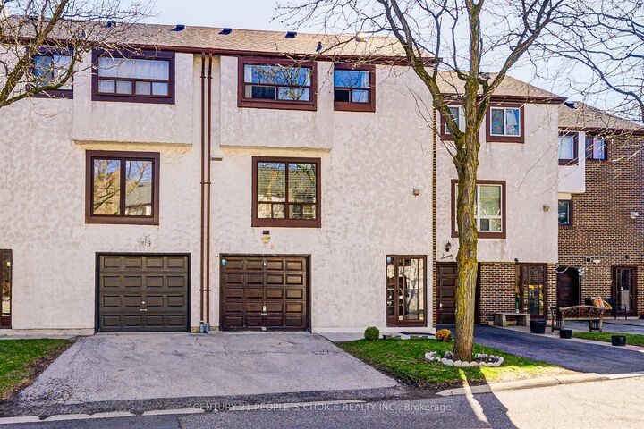 Photo de la propriété:  4020 Brandon Gate Drive 8  ON L4T 3W8