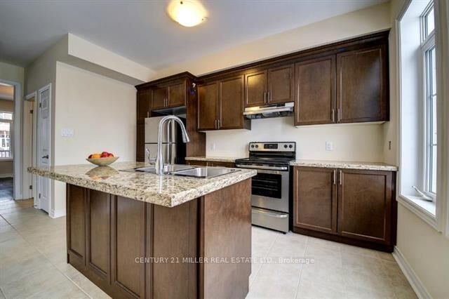 Property Photo: 3092 Eberly Woods Drive ON L6M 0T7