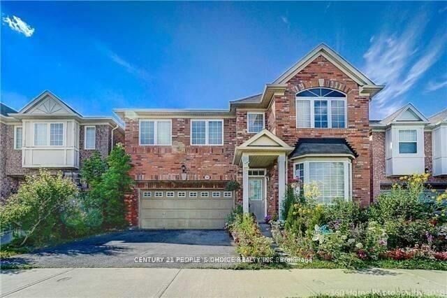 Photo de la propriété:  28 Meandering Trail E Main &Amp 2nd Floor  ON M1B 6E8 