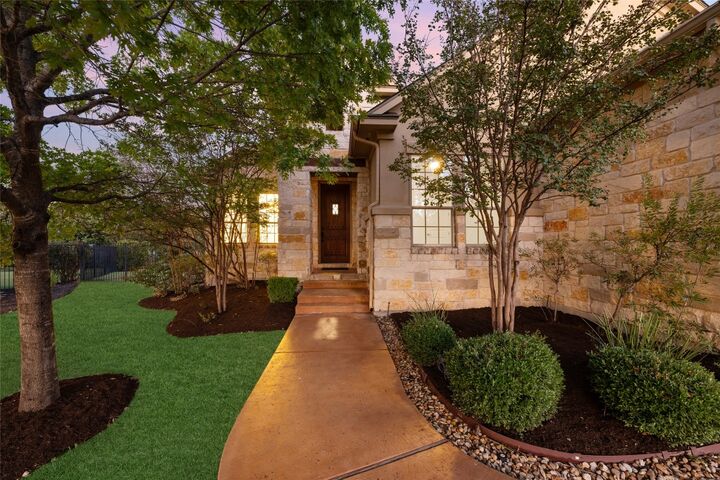 103 Edinburgh Isle Court  Lakeway TX 78738 photo