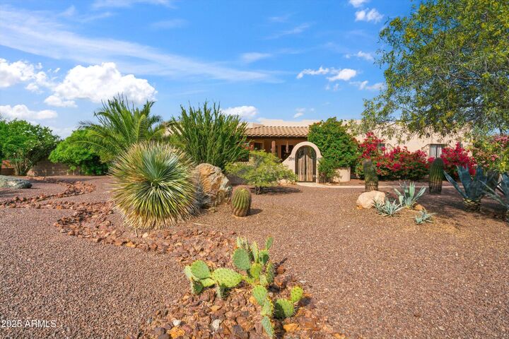 Property Photo:  1010 W Egret Street  AZ 85086 