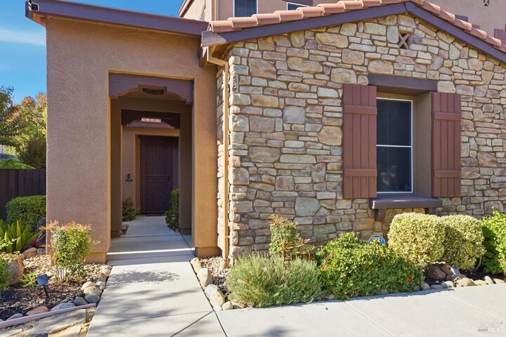 Property Photo:  1009 Chatswood Court  CA 94533 