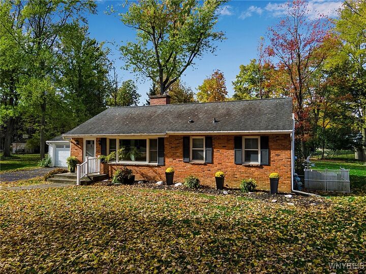 Property Photo:  4570 Christian Dr  NY 14031 